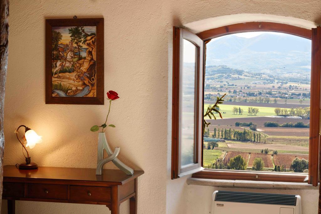 Relais Borgo Lizori Country House Campello sul Clitunno Exteriör bild