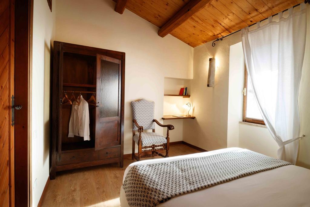 Relais Borgo Lizori Country House Campello sul Clitunno Exteriör bild